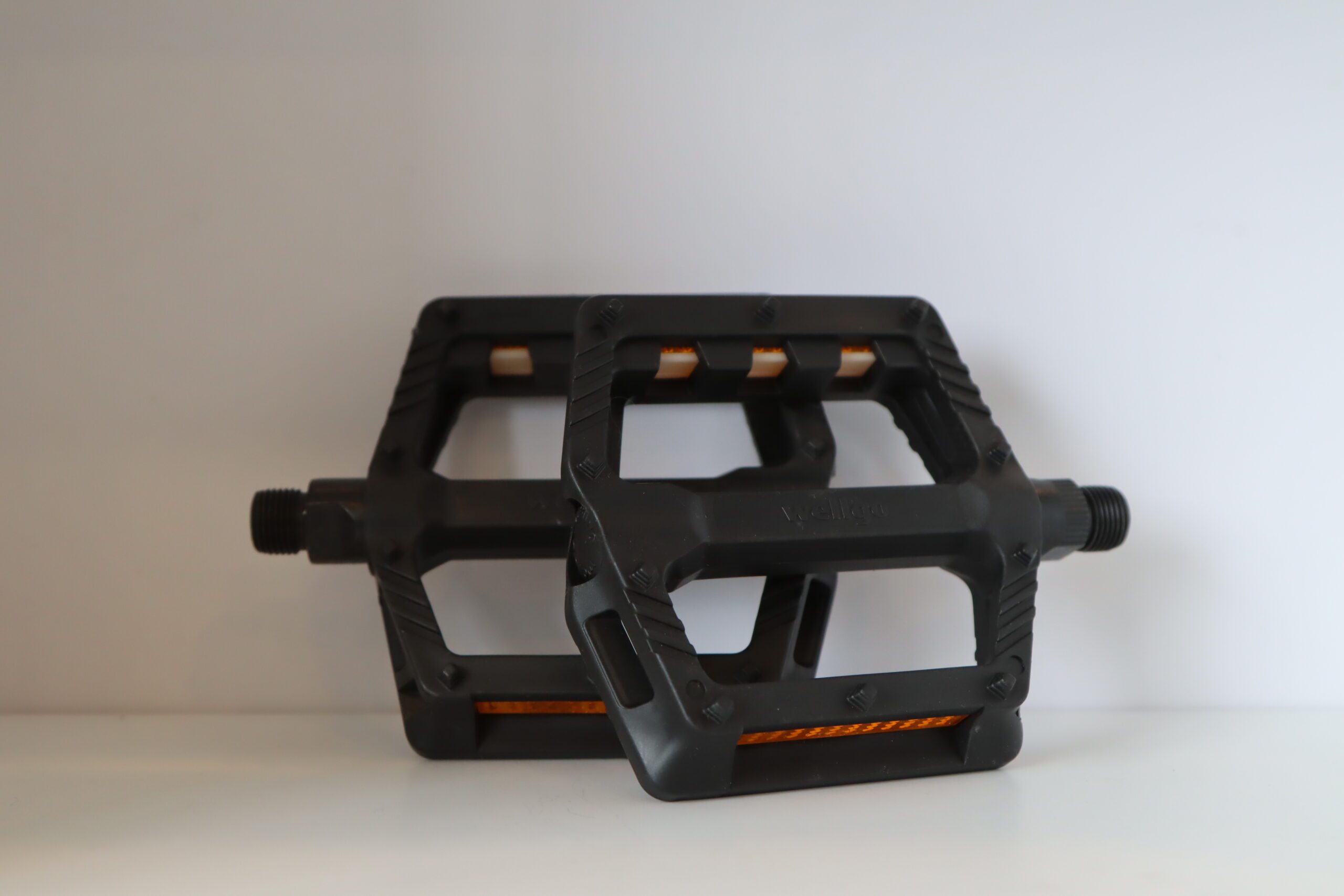 Black Pedals (1)